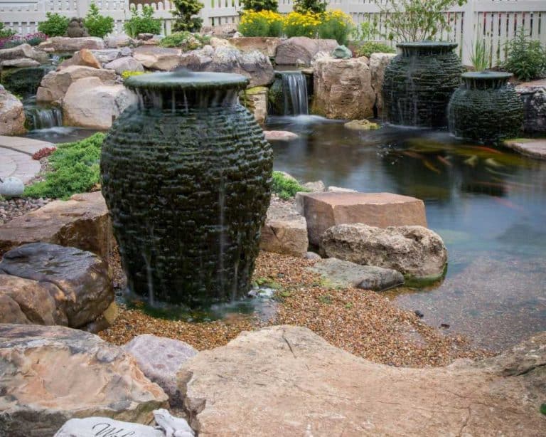 8 Unique Backyard Pond Ideas